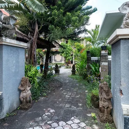Eddys Cottages & Villa