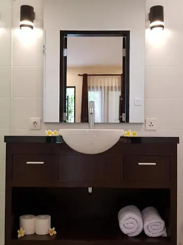 Eddys & Guest house Legian (Bali)