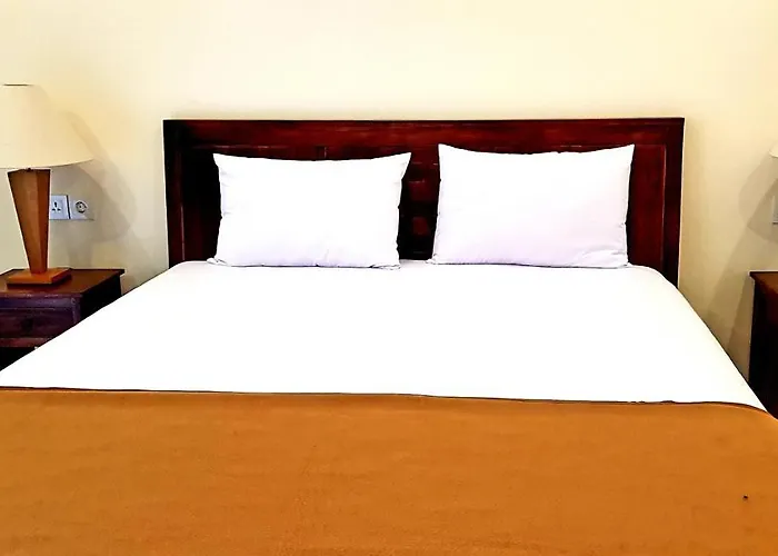Eddys & *